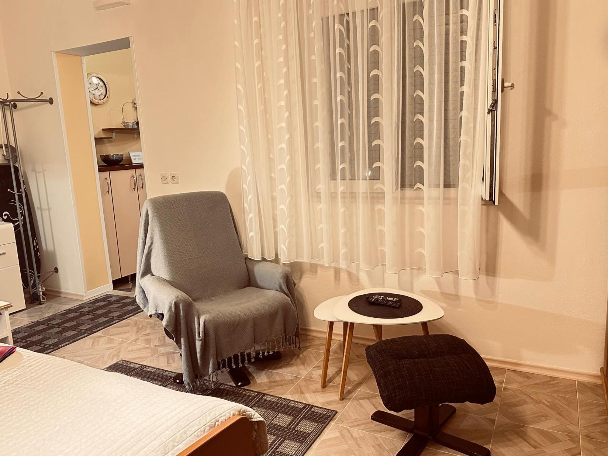 Apartments - Rooms Vesna Primošten Eksteriør bilde