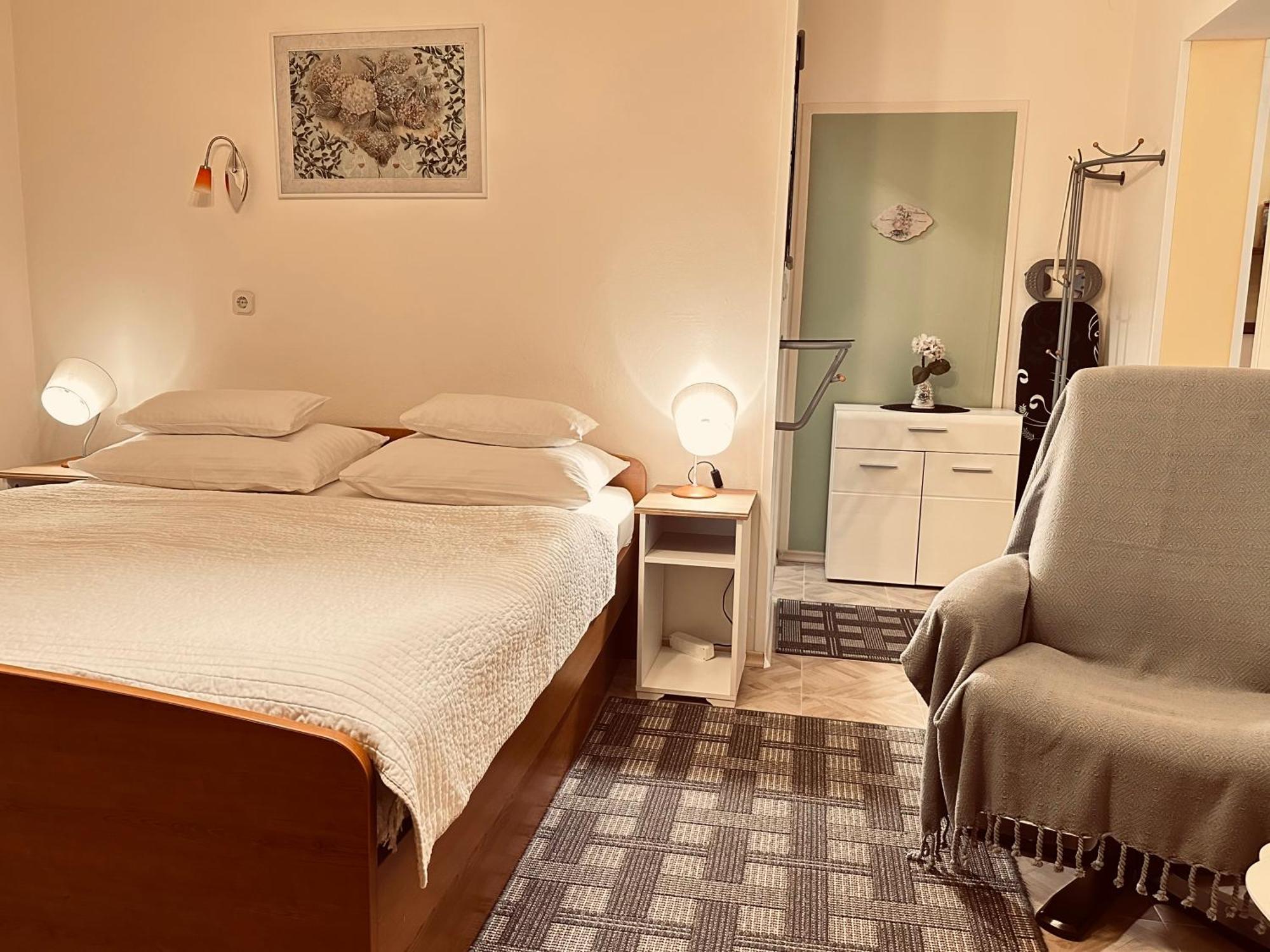 Apartments - Rooms Vesna Primošten Eksteriør bilde
