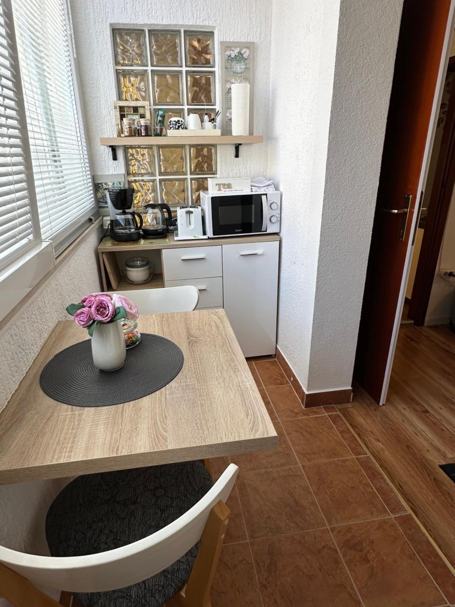 Apartments - Rooms Vesna Primošten Eksteriør bilde