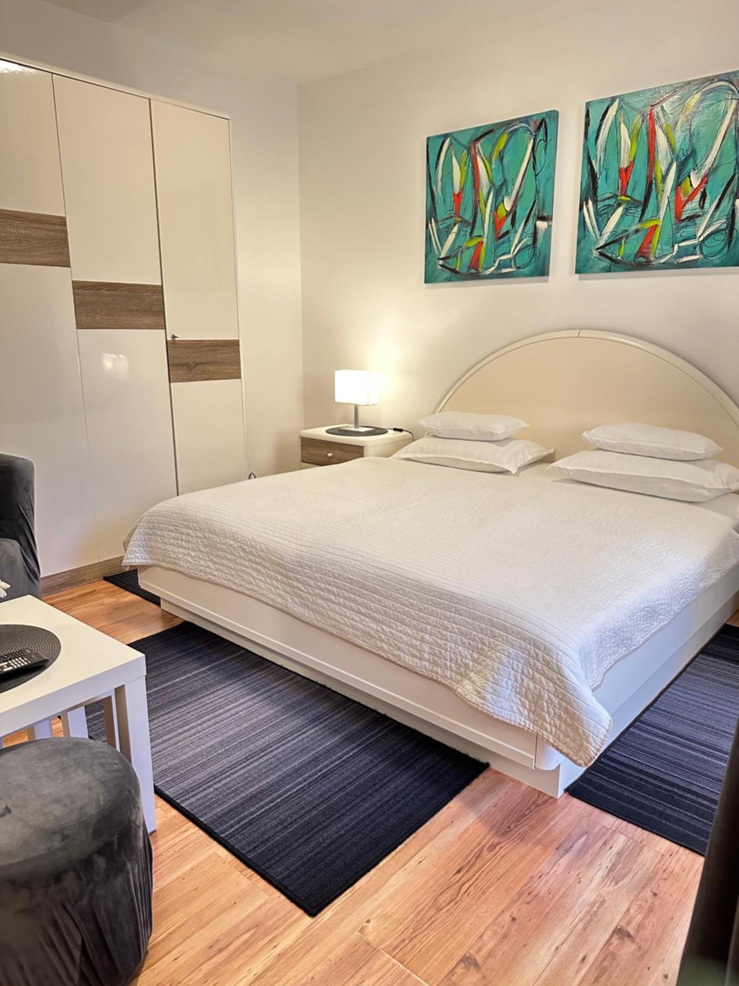 Apartments - Rooms Vesna Primošten Eksteriør bilde